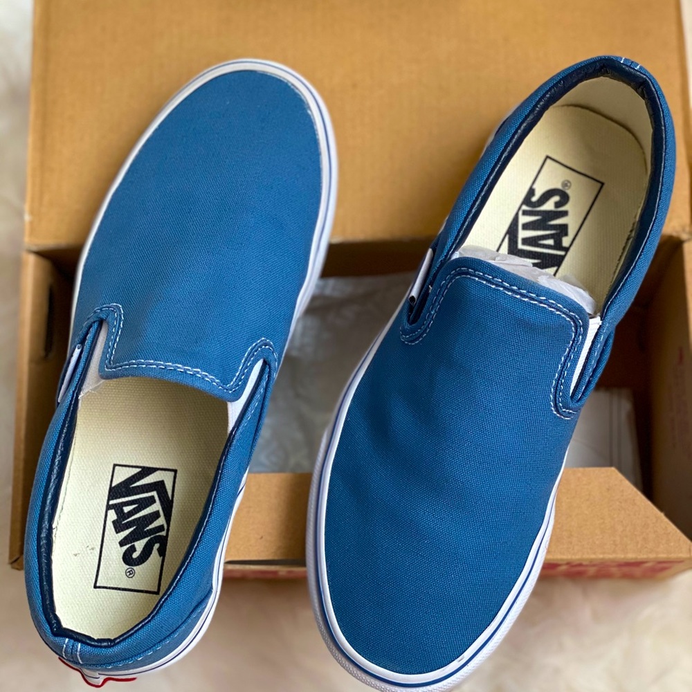 SOLD - Vans Classic Slip On - Navy